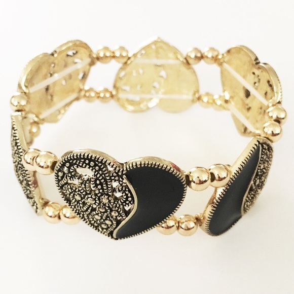 Brand New Heart Contrast Stretch Bracelet - Picture 1 of 3